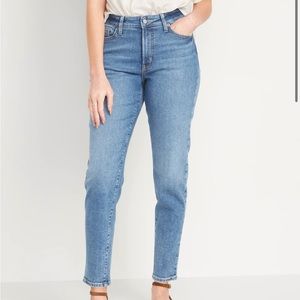 Old Navy High Raise Straight Leg Jeans